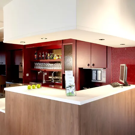 Otel Kyriad Direct Le Havre Est -