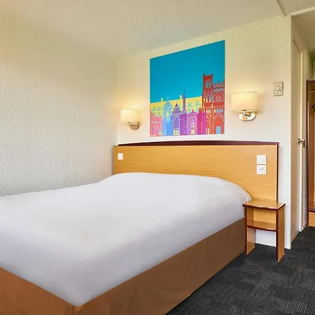 Otel Kyriad Direct Le Havre Est -