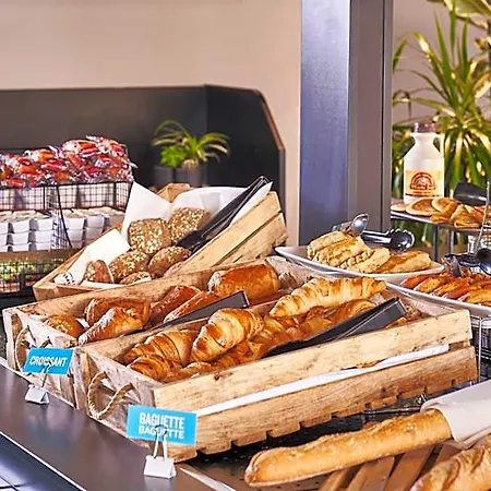 Kyriad Direct Le Havre Est - Отель