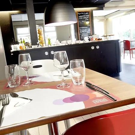 Отель Kyriad Direct Le Havre Est - Gonfreville-l'Orcher